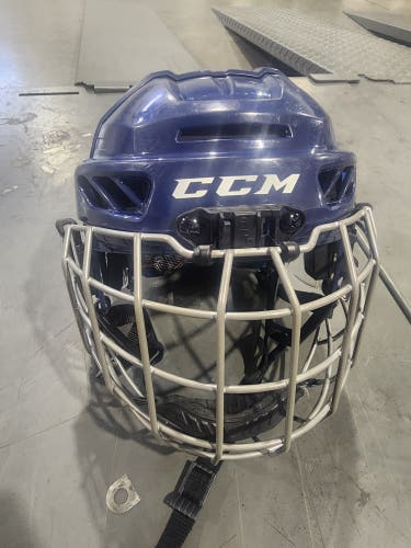 Junior CCM Fitlite 3DS NAVY BLUE Hockey Helmet Used