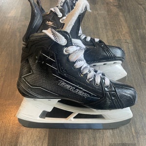 2024 Bauer Supreme M50 Pro Hockey Skates Wide Width Size 4.5 (Used)