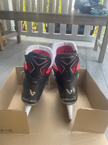 Bauer Vapor X4 Hockey Skates 7.5 (Used)