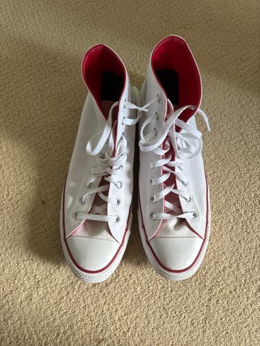 Men's Size 13.0 (W 14.0) Converse Shoes (New)