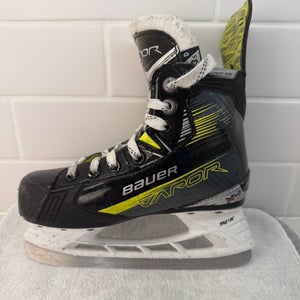 Bauer Hockey Skates 13.5 (Used)