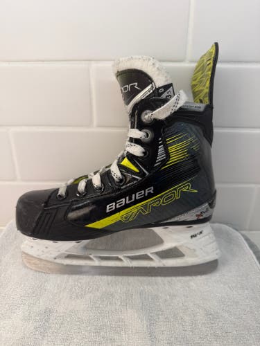 Bauer Hockey Skates 13.5 (Used)