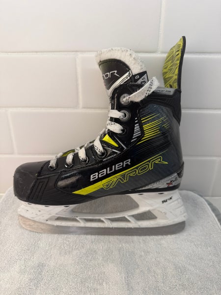 Bauer Hockey Skates 13.5 (Used)