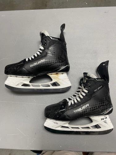 Bauer Supreme SHADOW Mens Pro Stock Size 10.5 Hockey Skates 73492