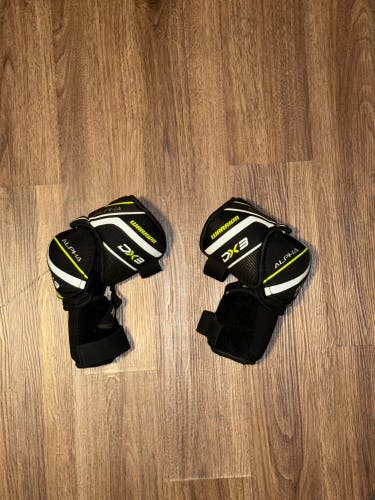 Warrior Alpha DX3 Senior Medium Elbow Pads