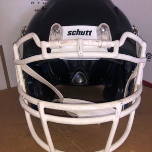 USED SCHUTT VENGEANCE PRO - MEDIUM - FLAT BLACK