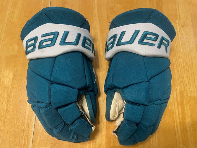 Pro Stock San Jose Sharks Bauer Vapor Hyperlite Gloves 14" (Used)