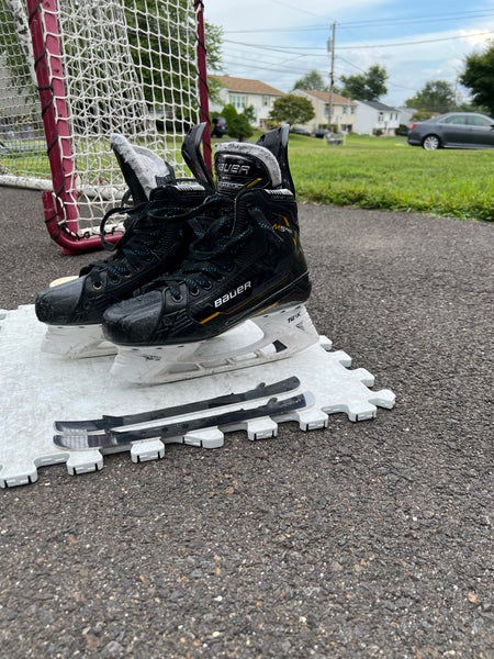 2024 Bauer Supreme M5 Pro Hockey Skates 6 (Used)
