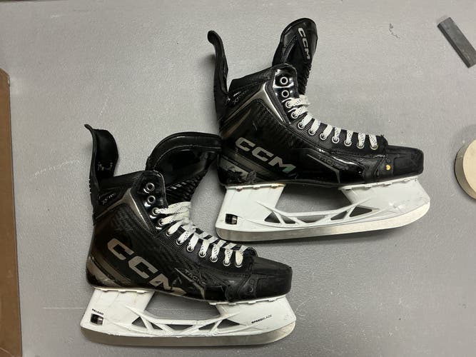 CCM XF PRO Mens Pro Stock Size 10 Hockey Skates MIC 73508