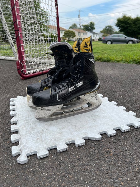 2017 Bauer Supreme S180 Hockey Skates Regular Width 9 (Used)