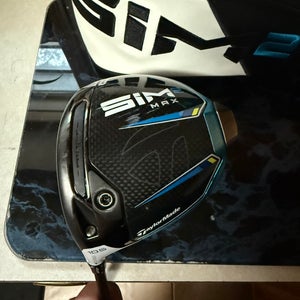 TaylorMade SIM2 Max Left Hand Driver Stiff Flex 10.5 Loft (Used)