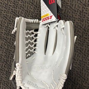 Wilson A1000 12.5” Softball Glove