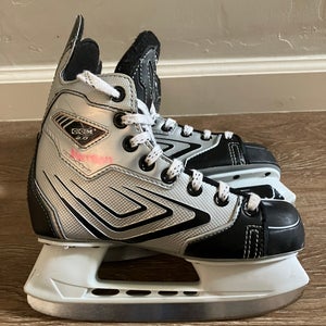 CCM Agility 2.0 Hockey Skates  Size 1 (Used)