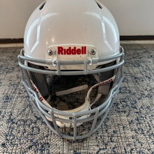 Medium Youth Riddell Speed Helmet (Used)