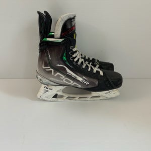 Used Size 9.5 Fit 2 Senior Bauer Vapor Hyperlite Pro Stock Hockey Skates