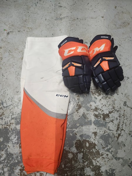 Flint Firebirds 14" CCM gloves and Large socks