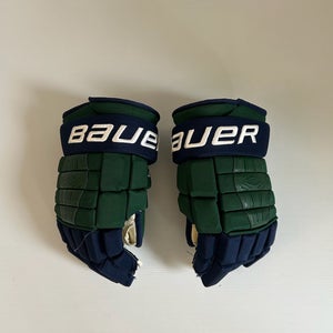 Like New Size 15" Green/Blue Bauer Pro Series Pro Stock Gloves