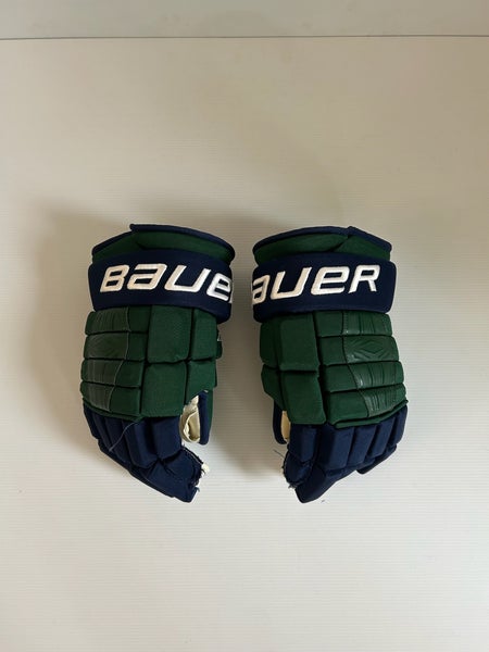 Like New Size 15" Green/Blue Bauer Pro Series Pro Stock Gloves