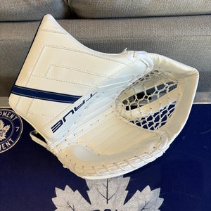 Brand New Pro Stock True Hzrdus PX4 Pro Goalie Glove 590 Murray