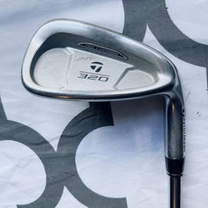 TaylorMade 320 Mens Right Handed Pitching Wedge Golf Club