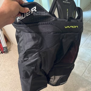 Intermediate Large Bauer Vapor Hyperlite Hockey Pants (New)