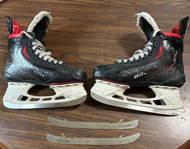 Bauer Vapor 3X Pro Hockey Skates Regular Width  Size 5 (Used)