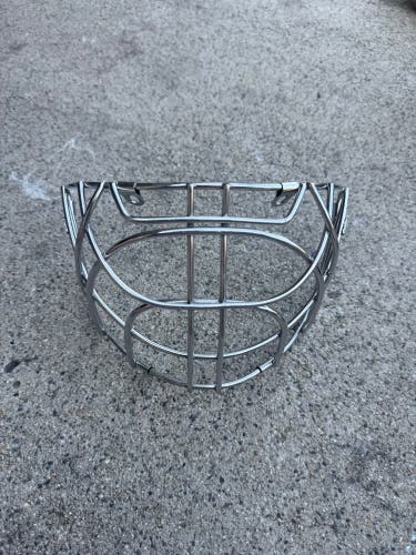Used Bauer Certified Cat Eye Cage