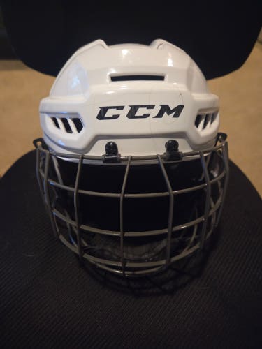 S/M CCM FL500 (Used)  Helmet adult ice hockey small medium