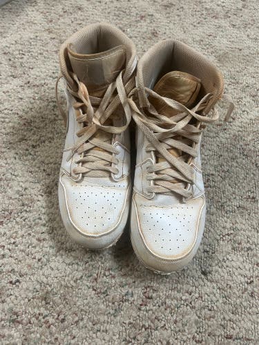 White Men's Size M 11.5 (W 12.5) Adult Air Jordan High Top (Used)