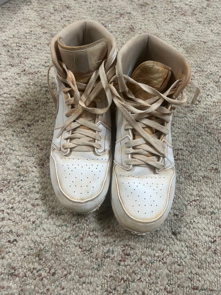 White Men's Size M 11.5 (W 12.5) Adult Air Jordan High Top (Used)
