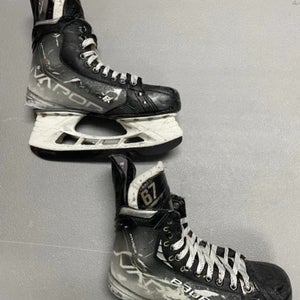 Bauer Vapor HyperLite Mens Pro Stock Size 7 Hockey Skates 73495