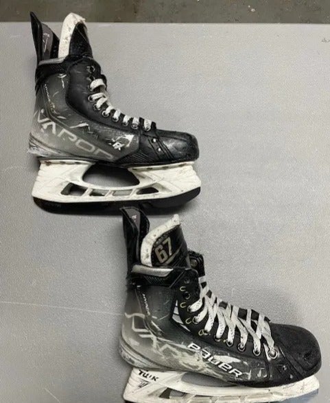 Bauer Vapor HyperLite Mens Pro Stock Size 8.5 Hockey Skates 73495