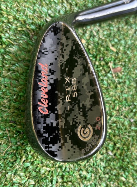 Men's Cleveland 588 RTX Right Handed Wedge Wedge Flex 60 Degree Graphite Shaft (Used)