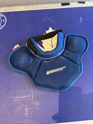 Pro Stock Vaughn Pro Goalie Neck Guard