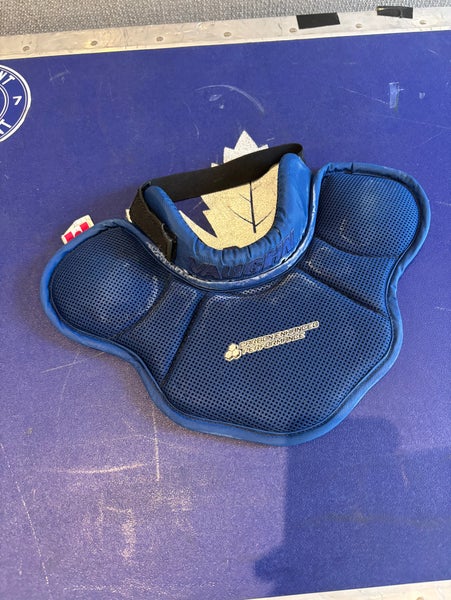 Pro Stock Vaughn Pro Goalie Neck Guard