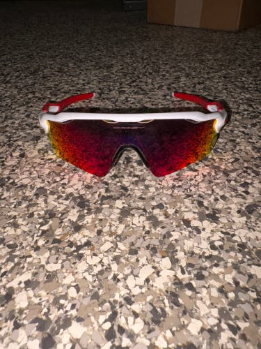 Chrome Red Men's Oakley Sunglasses (Barely Used)