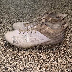 Size M 12.0 Under Armour Blur Cleats (Used)