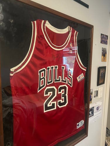 Red Large Men's Jordan Jersey (New)
