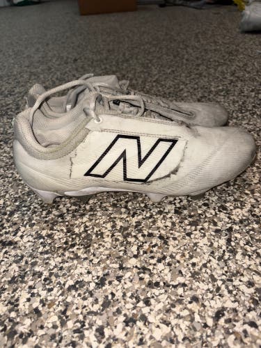 Size M 9.5 New Balance Blur Cleats (Used)