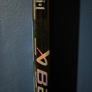 Bauer 2NPROXL dressed as SYNC Hossa curve