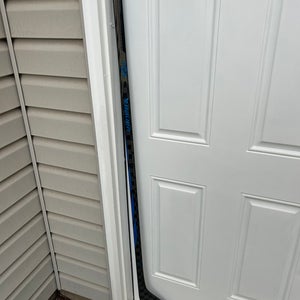Intermediate Bauer Proto-R Left Hand Hockey Stick P28M Pro Stock (New)