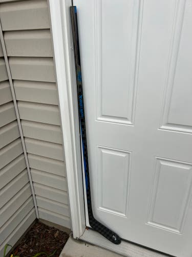 Intermediate Bauer Proto-R Left Hand Hockey Stick P28M Pro Stock (New)