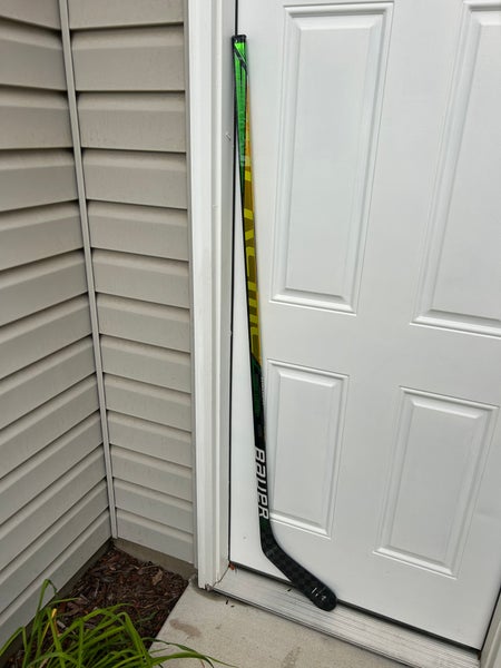 Intermediate Bauer Supreme UltraSonic Left Hand Hockey Stick P92 Pro Stock (Used)