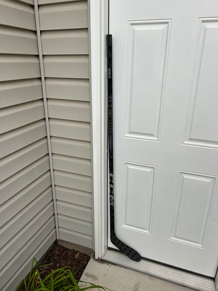 Intermediate CCM RibCor Trigger 9 Pro Left Hand Hockey Stick P28 Pro Stock (New)