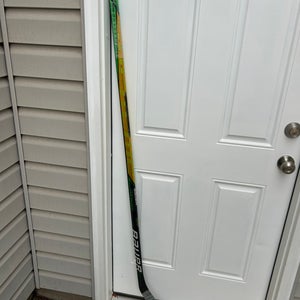 Intermediate Bauer Supreme UltraSonic Left Hand Hockey Stick P88 Pro Stock (Used)