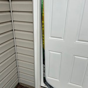 Intermediate Bauer Supreme UltraSonic Left Hand Hockey Stick P92 Pro Stock (Used)