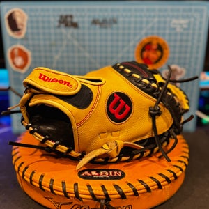 Wilson A700 RH Catcher's Baseball Glove 32.5" (Used)
