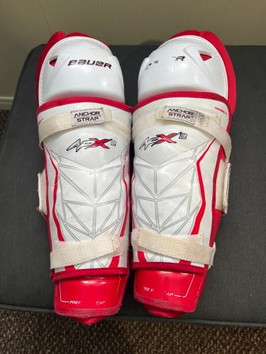 Senior Bauer Vapor APX2 15" Shin Pads  (Used)