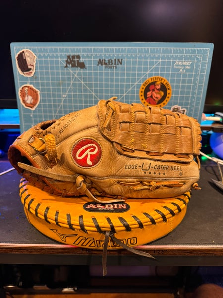 Wilson RH Pitcher's Baseball Glove (Used)