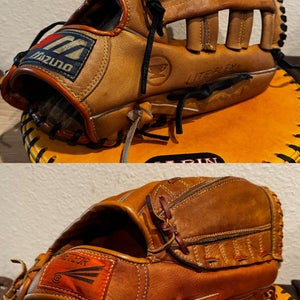 Mizuno & meteor gloves